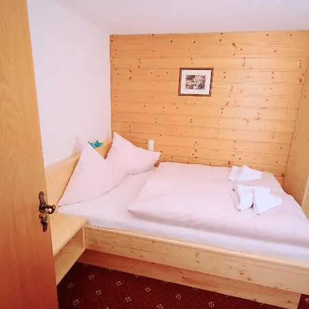 Ahnenhöfl Partenen Exterior foto