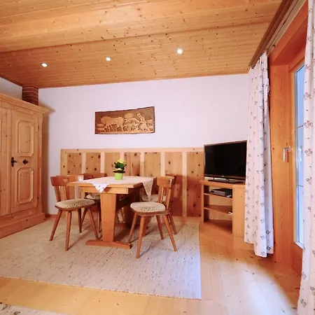 Ahnenhöfl Partenen Zimmer foto
